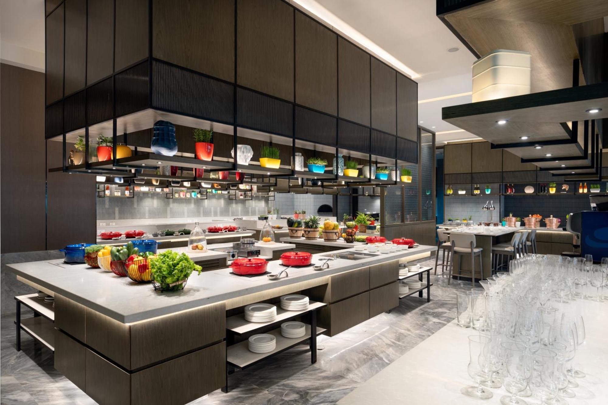 Courtyard By Marriott Gorakhpur Hotel Bagian luar foto